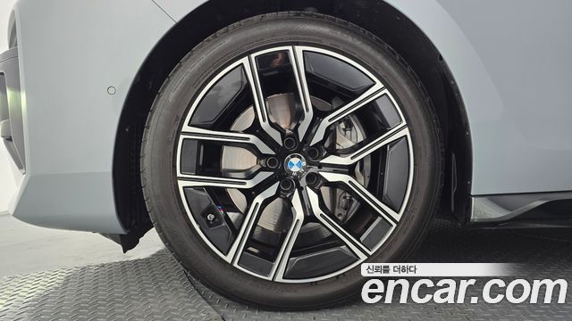BMW 7 Series (G70) 740i xDrive M Sport 2025 — фото 5