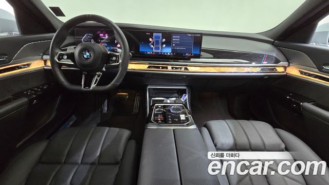 BMW 7 Series (G70) 740i xDrive M Sport 2025 — фото 7