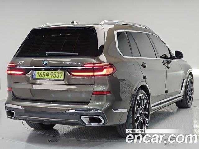 BMW X7 (G07) xDrive 40i M Sport 7STR 2024 — фото 3