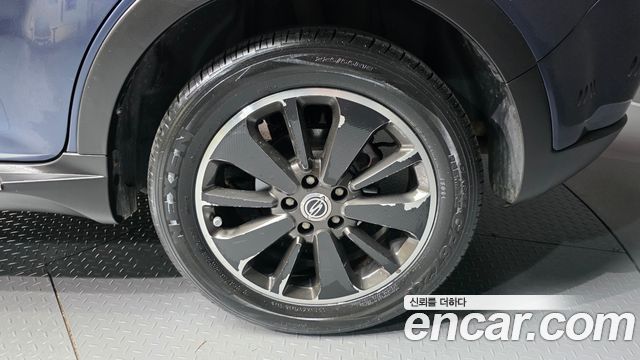 KG Mobility (SsangYong) Korando C 2.0 CVT 4WD Deluxe 2014 — фото 5