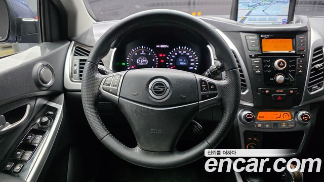 KG Mobility (SsangYong) Korando C 2.0 CVT 4WD Deluxe 2014 — фото 13
