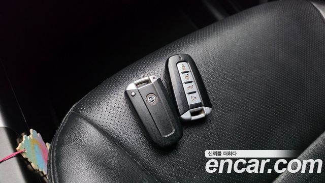 KG Mobility (SsangYong) Korando C 2.0 CVT 4WD Deluxe 2014 — фото 28