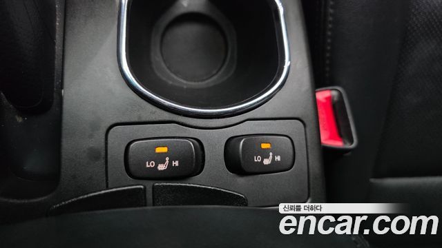 KG Mobility (SsangYong) Korando C 2.0 CVT 4WD Deluxe 2014 — фото 30