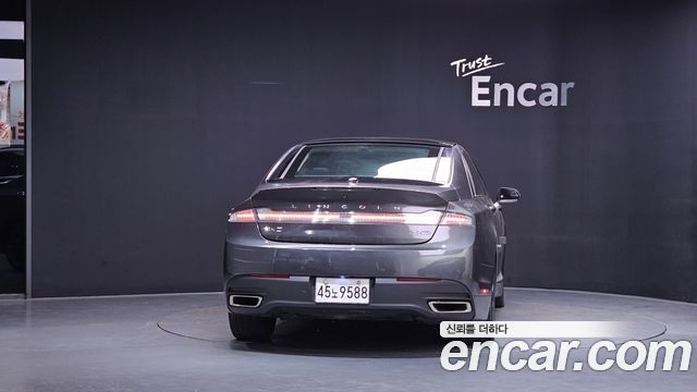 Lincoln MKZ 2.0 AWD 2nd 2016 — фото 4