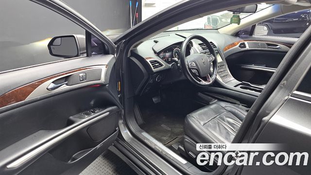Lincoln MKZ 2.0 AWD 2nd 2016 — фото 10