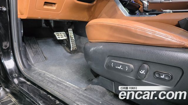 Kia Mohave The Master Diesel 3.0 4WD 5-Seater Platinum 2022 — фото 29