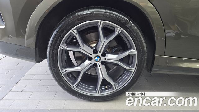 BMW X6 (G06) xDrive40i M Sport 2021 — фото 5