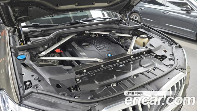 BMW X6 (G06) xDrive40i M Sport 2021 — фото 6
