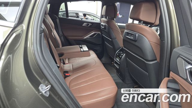 BMW X6 (G06) xDrive40i M Sport 2021 — фото 15