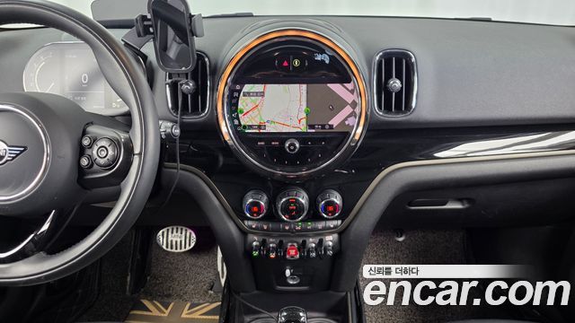 MINI Cooper Countryman HIGH 2nd 2021 — фото 18
