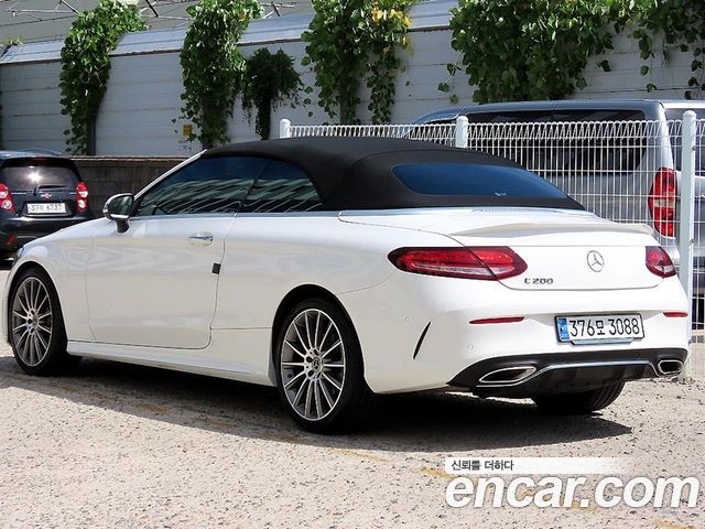 Mercedes-Benz C-Class (W205) C200 Cabriolet 2023 — фото 3