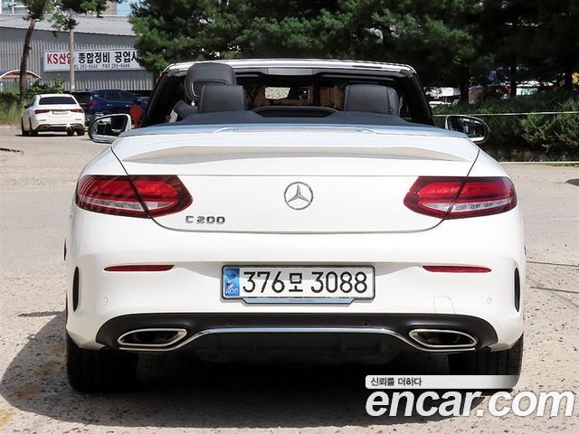 Mercedes-Benz C-Class (W205) C200 Cabriolet 2023 — фото 8