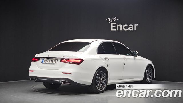 Mercedes-Benz E-Class (W213) E220d 4MATIC AMG Line 2021 — фото 2