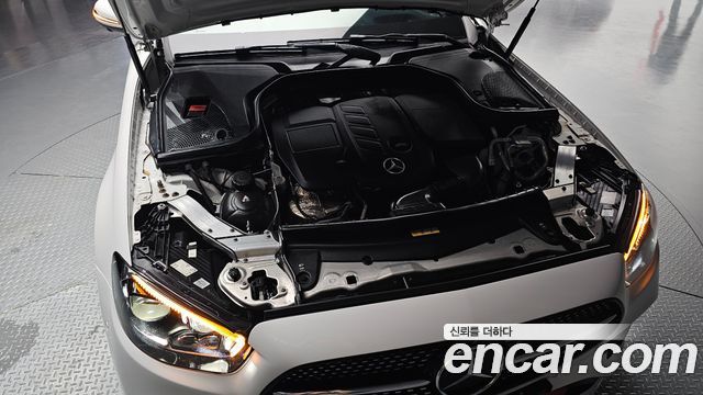 Mercedes-Benz E-Class (W213) E220d 4MATIC AMG Line 2021 — фото 6