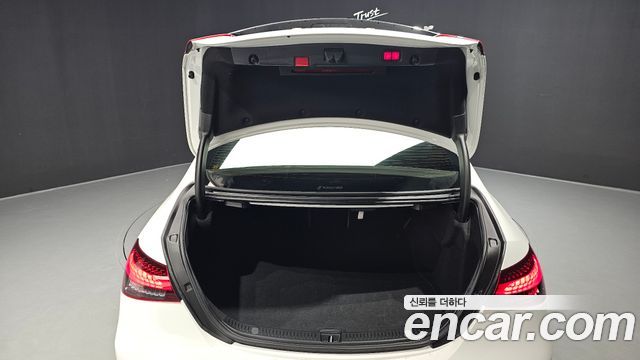 Mercedes-Benz E-Class (W213) E220d 4MATIC AMG Line 2021 — фото 20