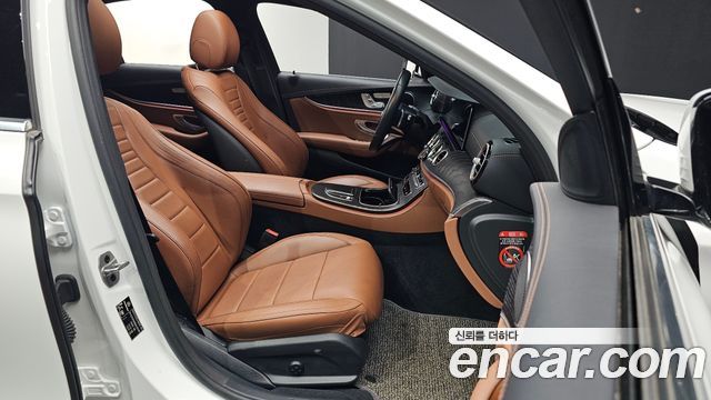 Mercedes-Benz E-Class (W213) E220d 4MATIC AMG Line 2021 — фото 26