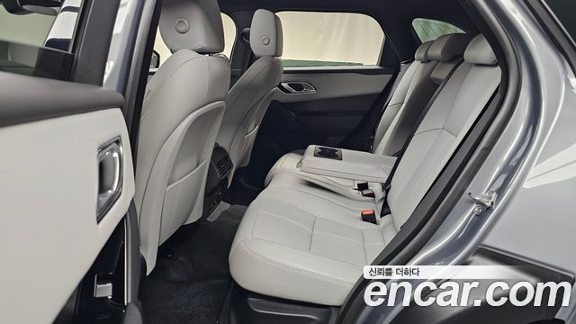 Land Rover Range Rover Velar 2.0 P250 Dynamic SE 2026 — фото 12