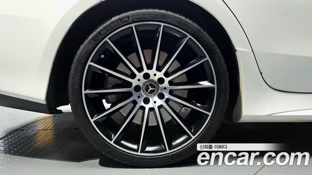 Mercedes-Benz CLS-Class (C257) CLS450 4MATIC AMG Line 2020 — фото 5