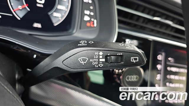 Audi Q8 (4M) 45 TDI Quattro Premium 2020 — фото 29
