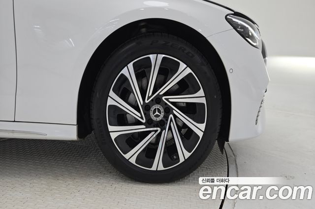 Mercedes-Benz E-Class (W214) E300 4MATIC Exclusive 2025 — фото 5