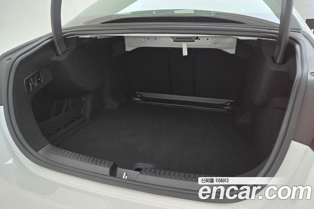 Mercedes-Benz E-Class (W214) E300 4MATIC Exclusive 2025 — фото 15
