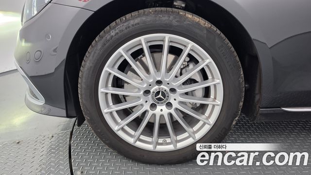 Mercedes-Benz E-Class (W213) E250 Exclusive 2023 — фото 5