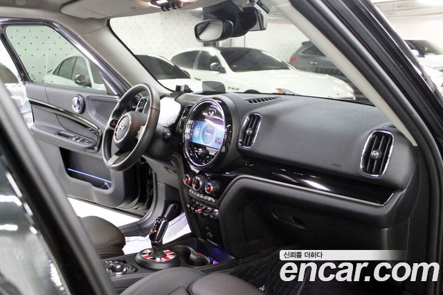 MINI Cooper Countryman Classic 2nd 2024 — фото 10