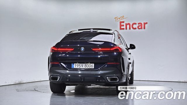 BMW X6 (G06) xDrive40i M Sport 2024 — фото 4