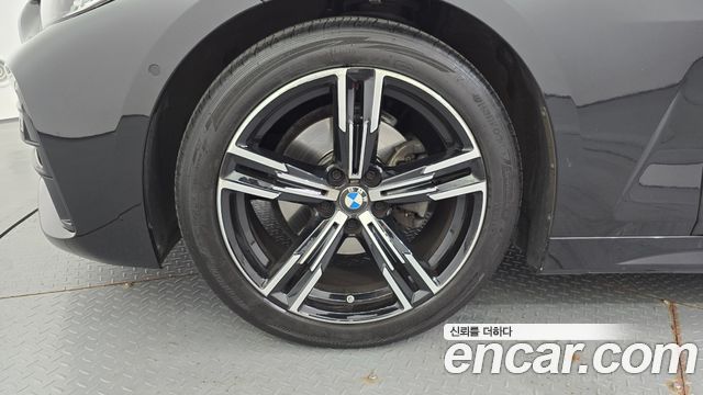 BMW 4 Series (G22) 420i M Sport Performance Coupe 2023 — фото 5