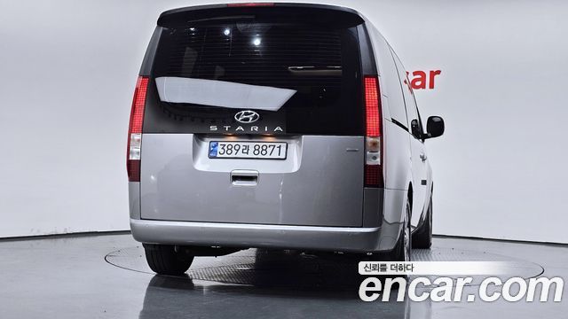 Hyundai Staria 4WD Tourer 9-Seater Modern 2023 — фото 4