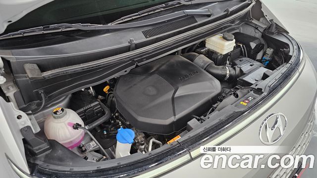 Hyundai Staria 4WD Tourer 9-Seater Modern 2023 — фото 6