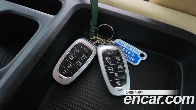 Hyundai Staria 4WD Tourer 9-Seater Modern 2023 — фото 16