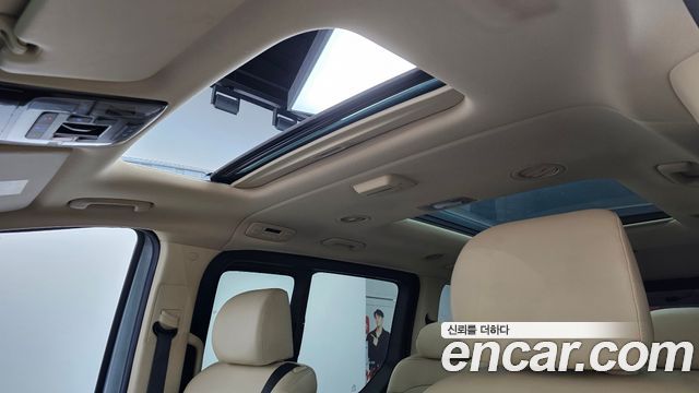 Hyundai Staria 4WD Tourer 9-Seater Modern 2023 — фото 17