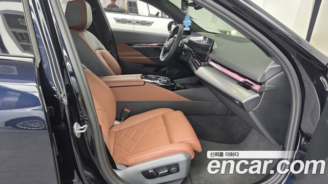 BMW 5 Series (G60) 530i xDrive M Sport 2025 — фото 26