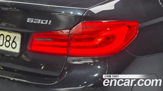 BMW 5 Series (G30) 530i Luxury Plus 2020 — фото 23