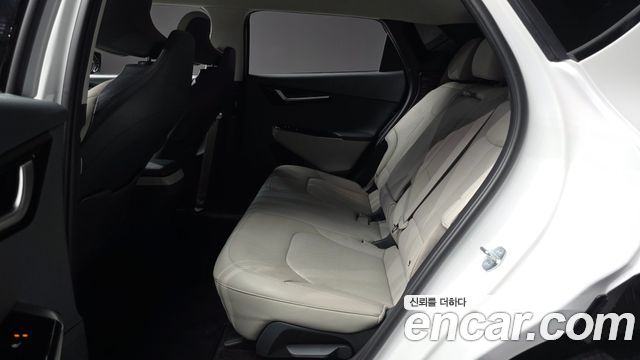 Kia EV6 Long Range Earth 2023 — фото 12