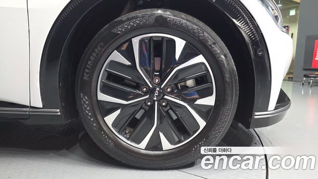 Kia EV6 Long Range Earth 2023 — фото 21