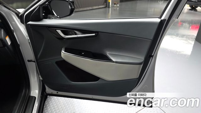 Kia EV6 Long Range Earth 2023 — фото 24