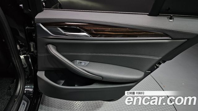 BMW 5 Series (G30) 520i Luxury 2021 — фото 25