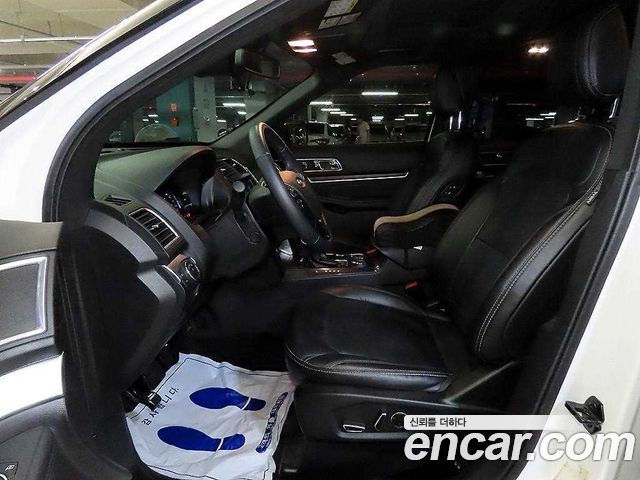 Ford Explorer 2.3 Limited 4WD 5th 2018 — фото 6