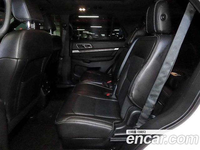 Ford Explorer 2.3 Limited 4WD 5th 2018 — фото 7