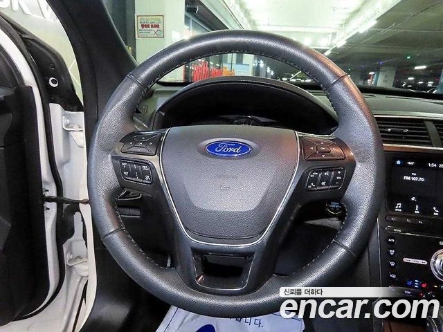 Ford Explorer 2.3 Limited 4WD 5th 2018 — фото 16