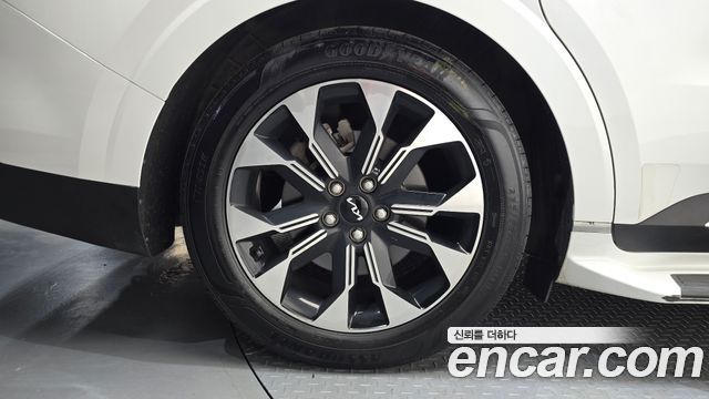 Kia Carnival (IV) Gasoline 9-seater Limousine(Special vehicle) 2023 — фото 5