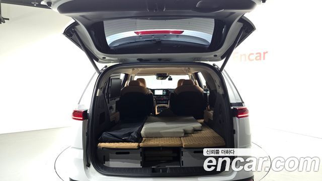 Kia Carnival (IV) Gasoline 9-seater Limousine(Special vehicle) 2023 — фото 20