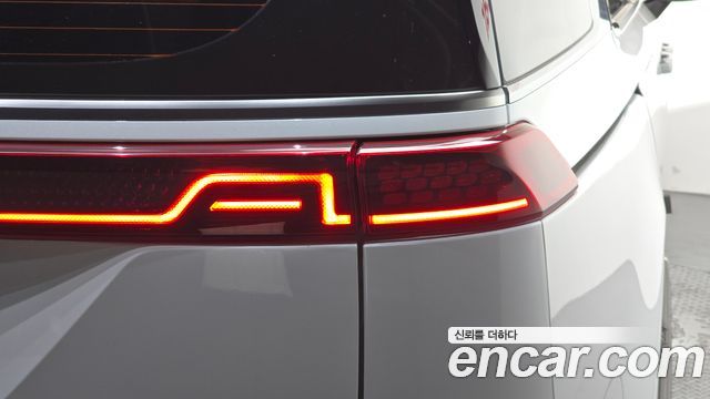 Kia Carnival (IV) Gasoline 9-seater Limousine(Special vehicle) 2023 — фото 23