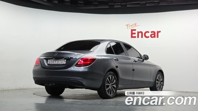 Mercedes-Benz C-Class (W205) C200 2019 — фото 2