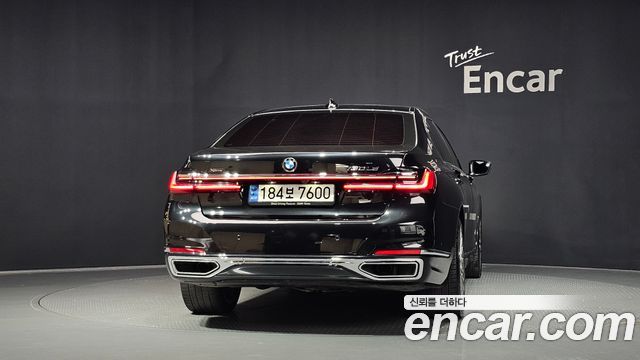 BMW 7 Series (G11) 730Ld xDrive Design Pure Excellence 2021 — фото 4