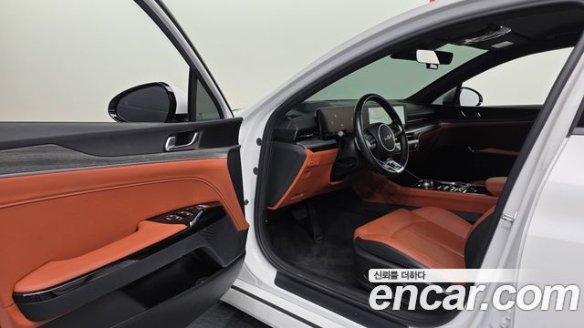 Kia K5 (III) 2.0 Noblesse 2024 — фото 10