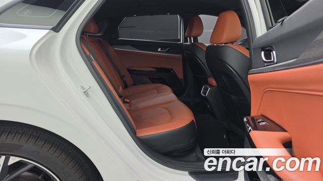 Kia K5 (III) 2.0 Noblesse 2024 — фото 11