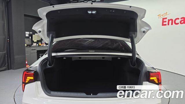 Kia K5 (III) 2.0 Noblesse 2024 — фото 16